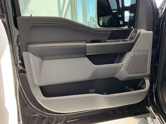 Certified 2026 Ford F350 XLT w/ XLT Premium Package AWD/4WD image 13