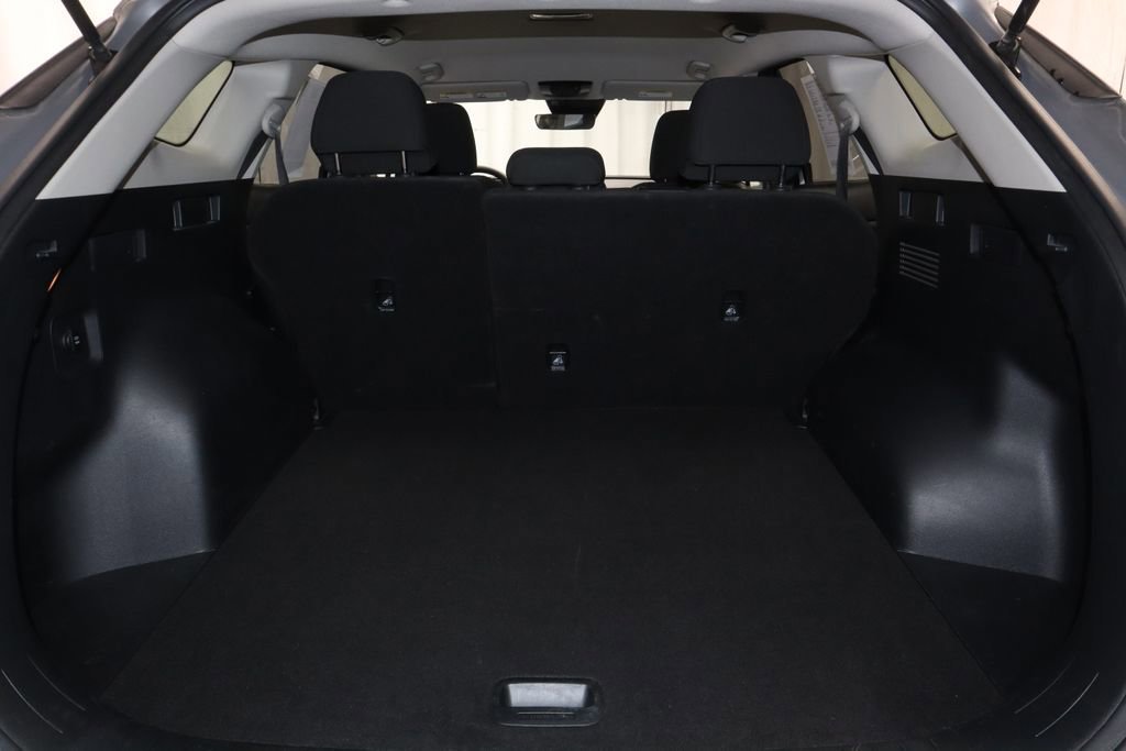 Used 2025 Kia Sportage LX AWD/4WD image 17