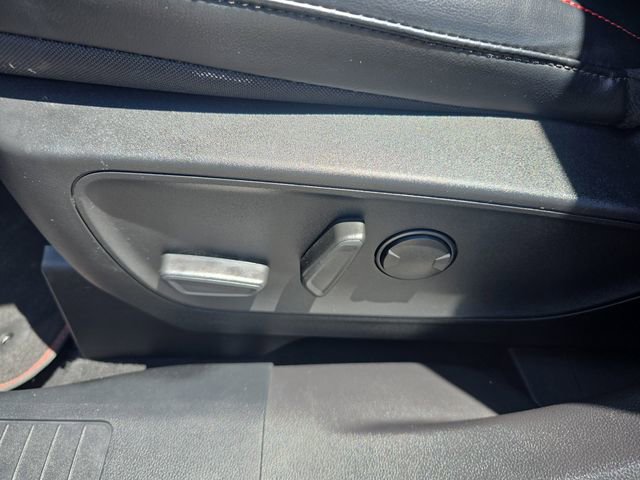 Certified 2023 Ford Escape ST-Line Select w/ Tech Pack #1 AWD/4WD image 13
