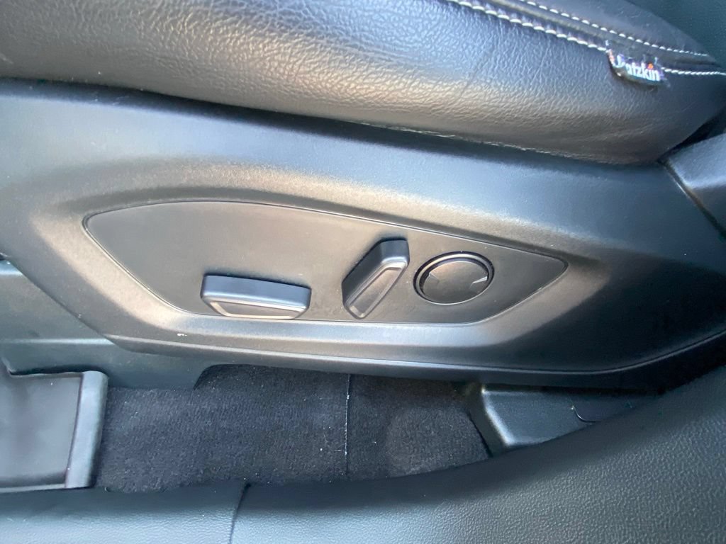 Certified 2024 Ford Explorer XLT RWD image 10