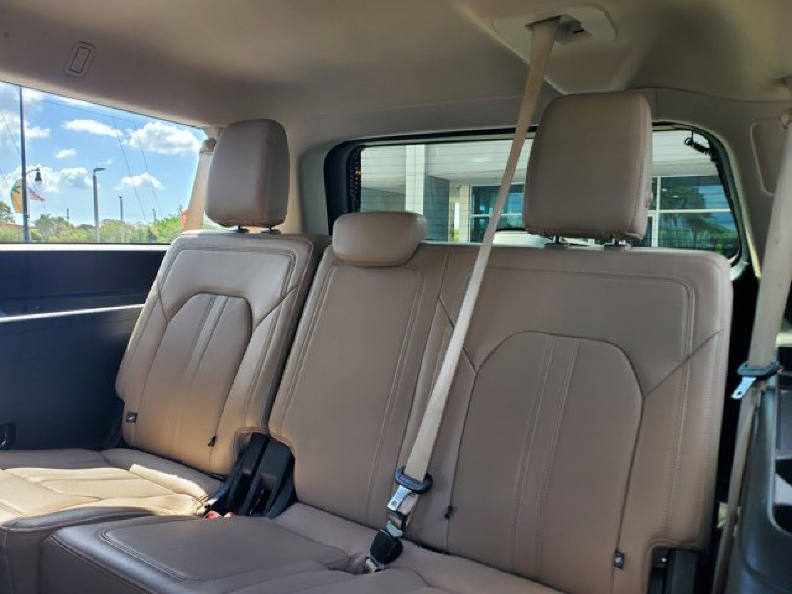 Certified 2023 Ford Expedition Max Limited image 31