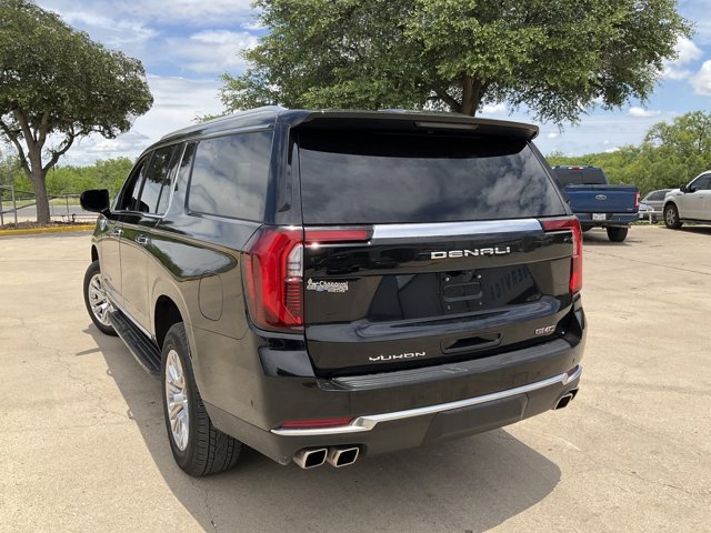 Used 2025 GMC Yukon XL Denali AWD/4WD image 15