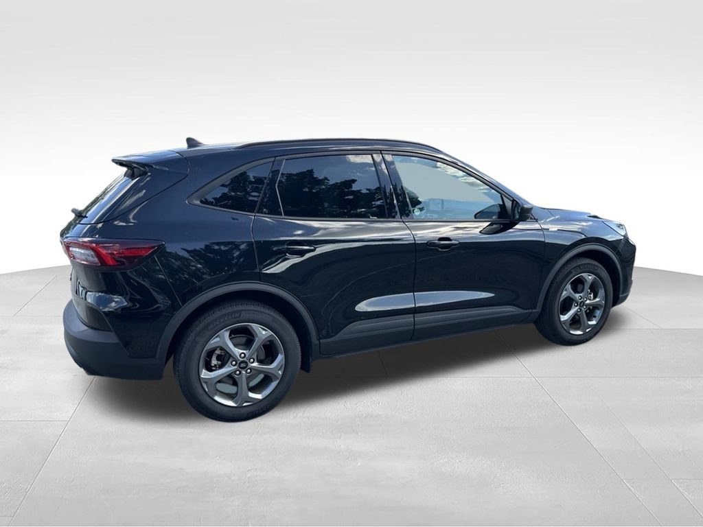Certified 2025 Ford Escape ST-Line FWD image 5