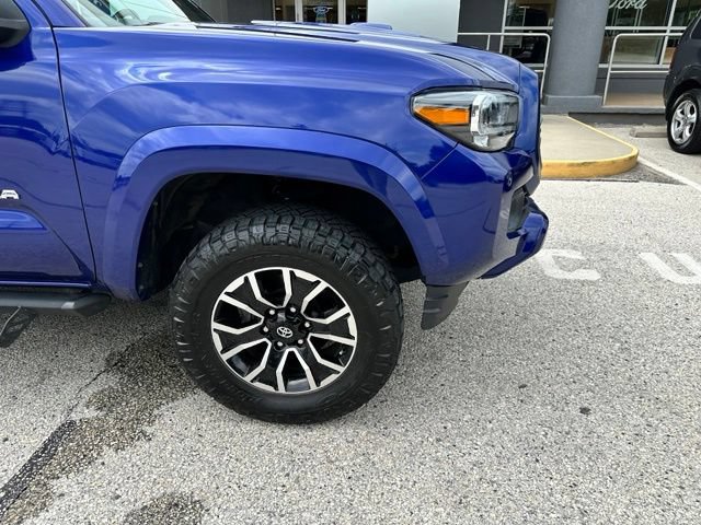 Used 2022 Toyota Tacoma TRD Sport AWD/4WD image 73