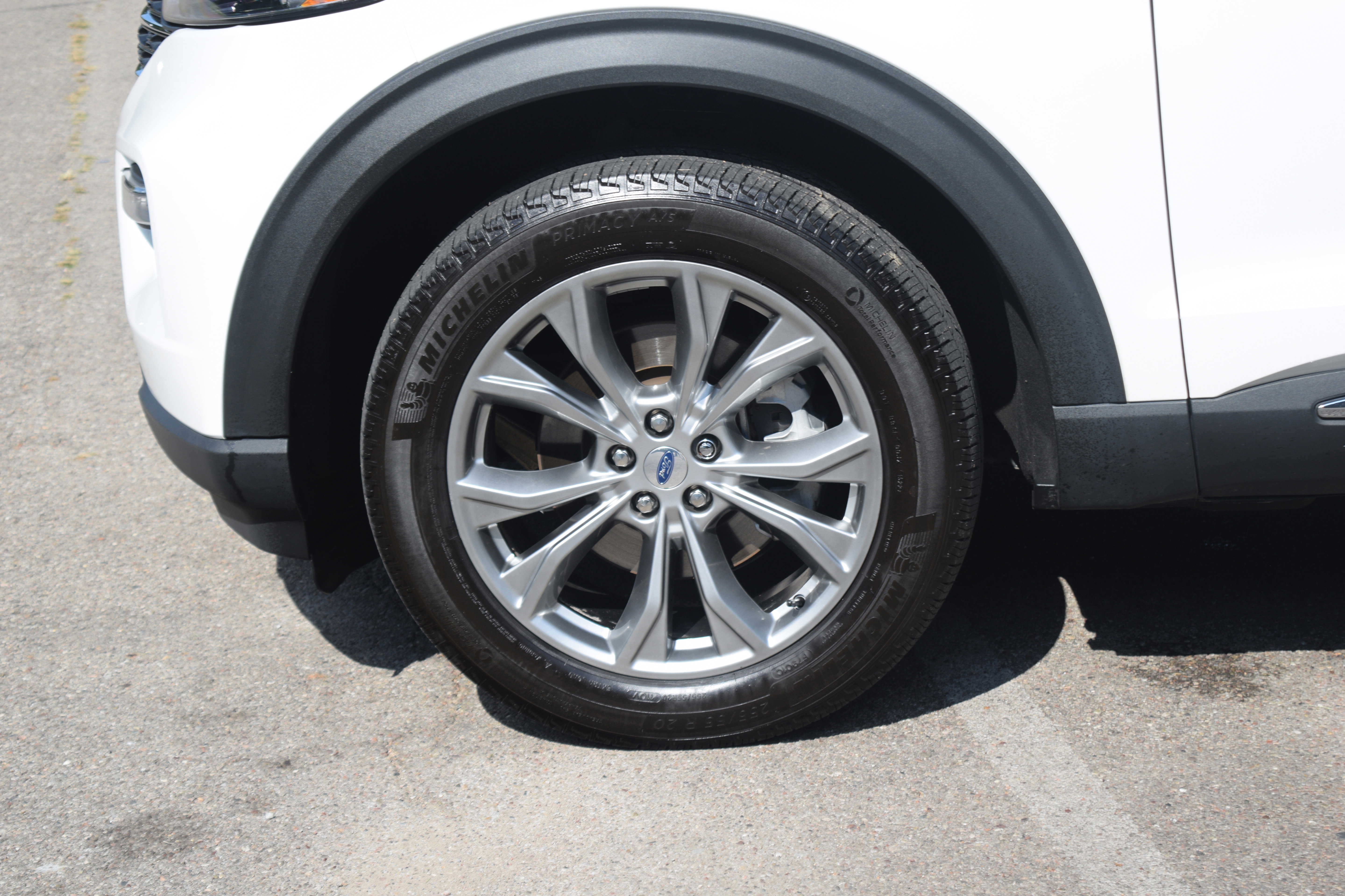 Certified 2022 Ford Explorer XLT w/ Equipment Group 202A image 26