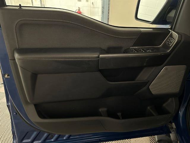 Certified 2022 Ford F150 Lariat w/ Equipment Group 502A High image 16