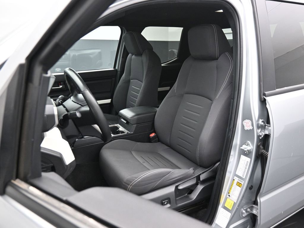 Used 2024 Toyota Tacoma TRD Off-Road image 8