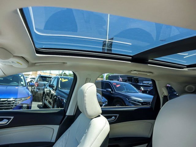 Certified 2023 Ford Edge Titanium w/ Class II Trailer Tow Package AWD/4WD image 15