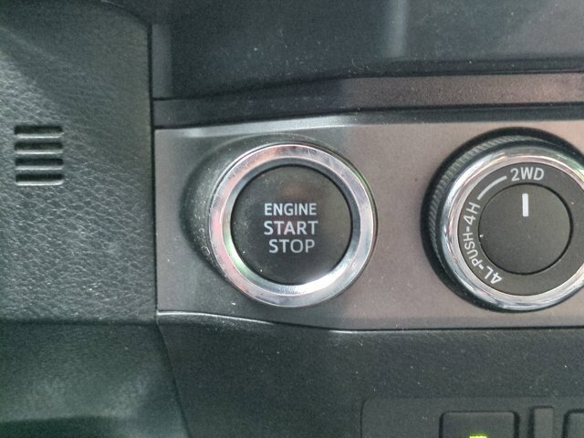 Used 2020 Toyota Tacoma TRD Off-Road w/ Technology Package AWD/4WD image 25