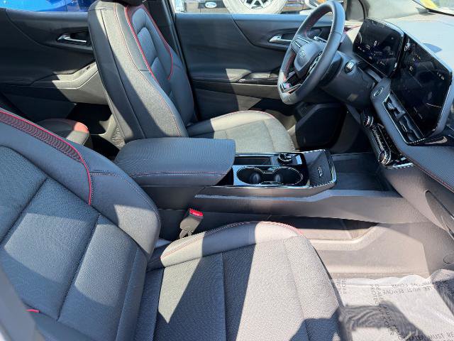 Used 2025 Chevrolet Equinox RS AWD/4WD image 13