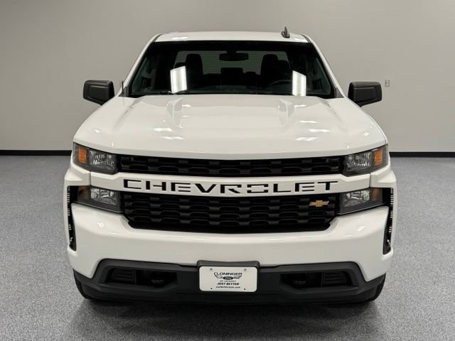 Used 2020 Chevrolet Silverado 1500 Custom w/ Custom Value Package AWD/4WD image 4