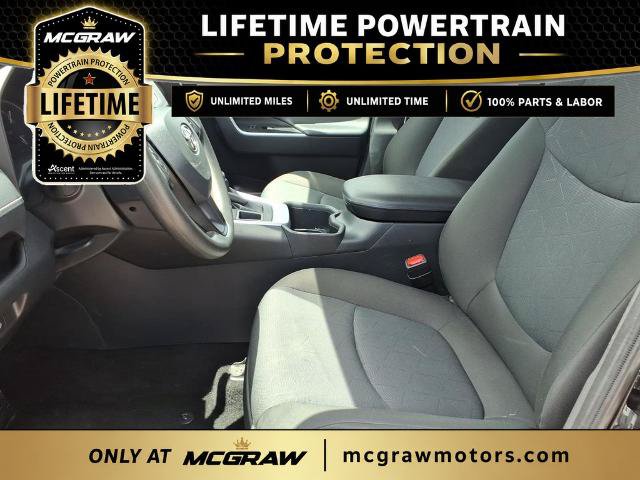 Used 2025 Toyota RAV4 XLE AWD/4WD image 13