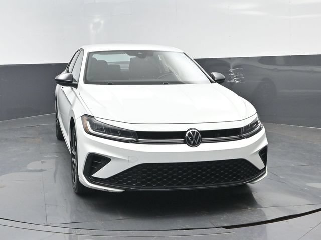 Used 2025 Volkswagen Jetta Sport FWD image 2