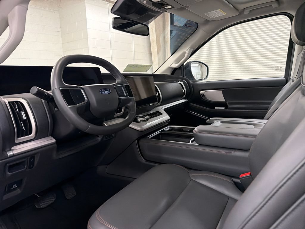 Certified 2025 Ford Expedition Active RWD image 6