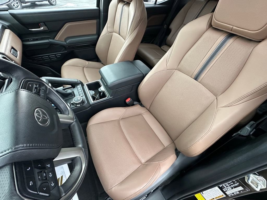 Used 2025 Toyota 4Runner Limited image 16