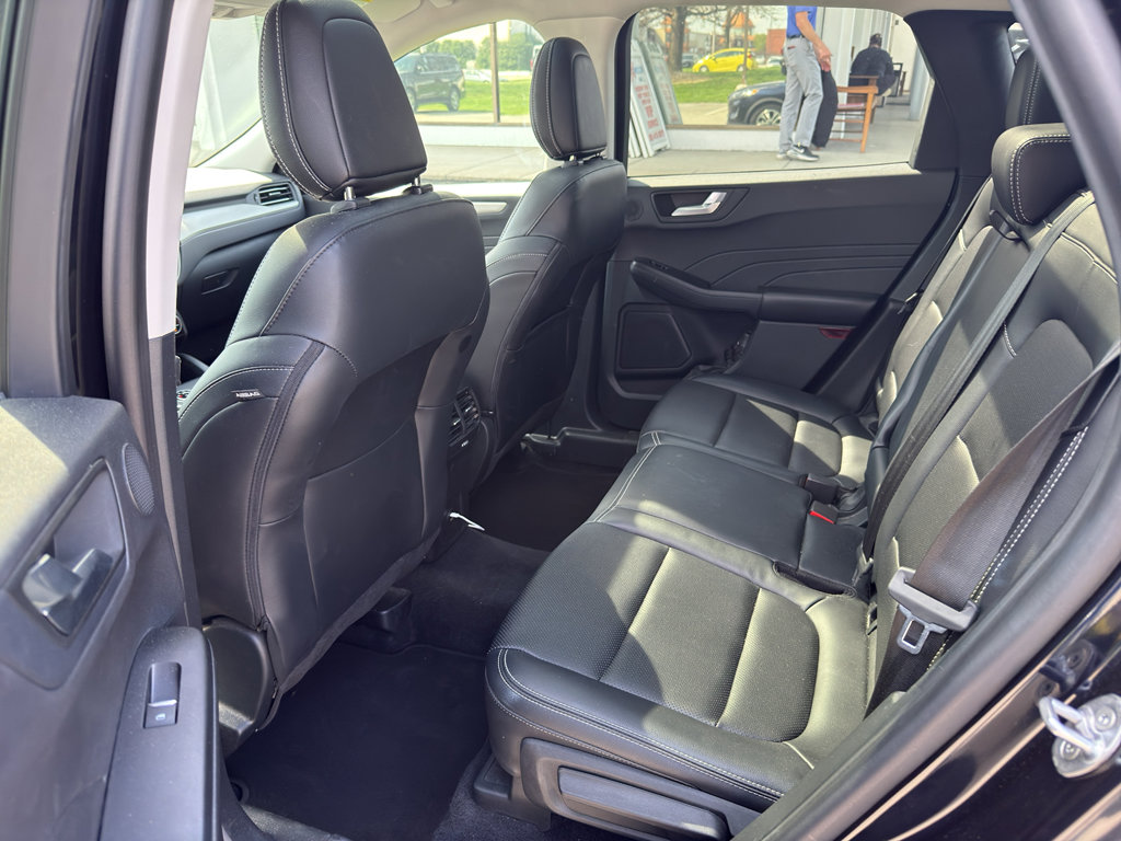 Certified 2021 Ford Escape SEL w/ Technology Package image 3