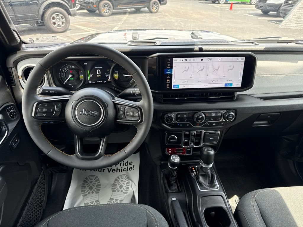 Used 2024 Jeep Wrangler Unlimited AWD/4WD image 13