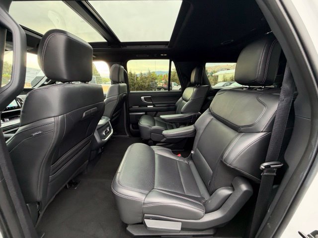 Certified 2025 Ford Expedition Max Platinum w/ Stealth Appearance Package AWD/4WD image 8