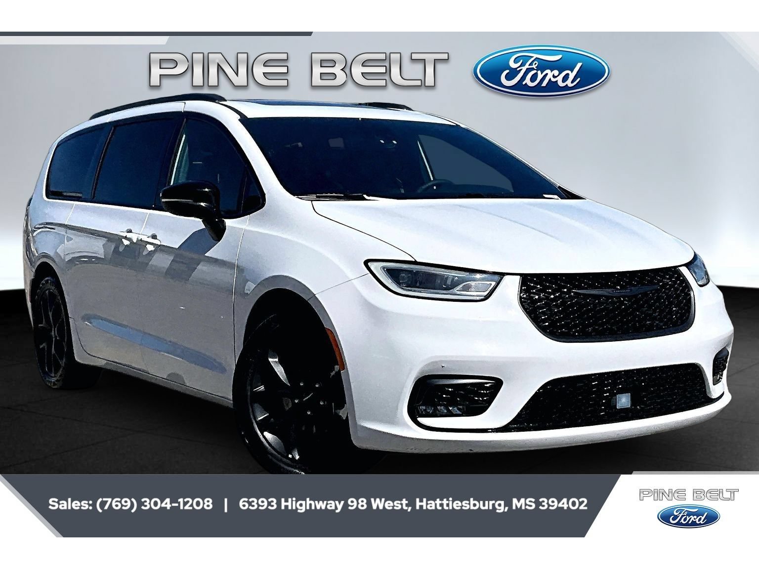 Used 2025 Chrysler Pacifica Limited
