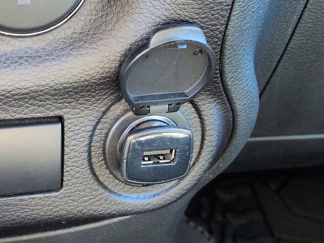 Used 2018 Jeep Wrangler Unlimited Sahara w/ Connectivity Group image 22