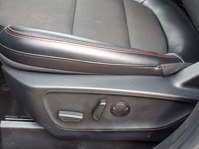 Certified 2024 Ford Escape ST-Line w/ Tech Pack #1 AWD/4WD image 6