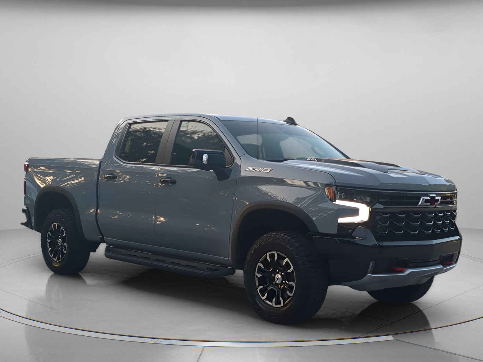 Used 2024 Chevrolet Silverado 1500 ZR2 w/ Technology Package AWD/4WD image 38