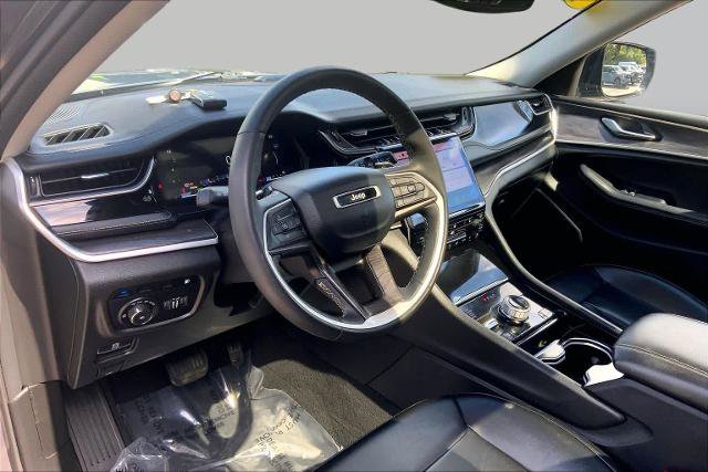 Used 2023 Jeep Grand Cherokee 4WD 4xe image 18
