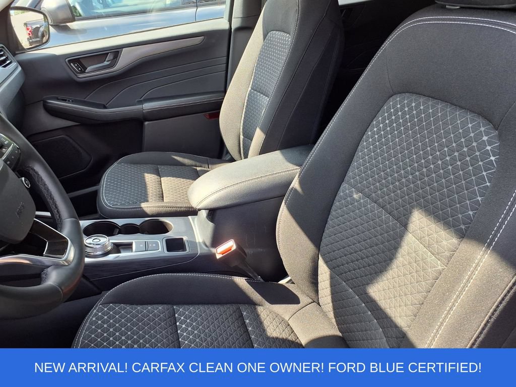 Certified 2023 Ford Escape Active w/ Tech Pack #1 AWD/4WD image 3