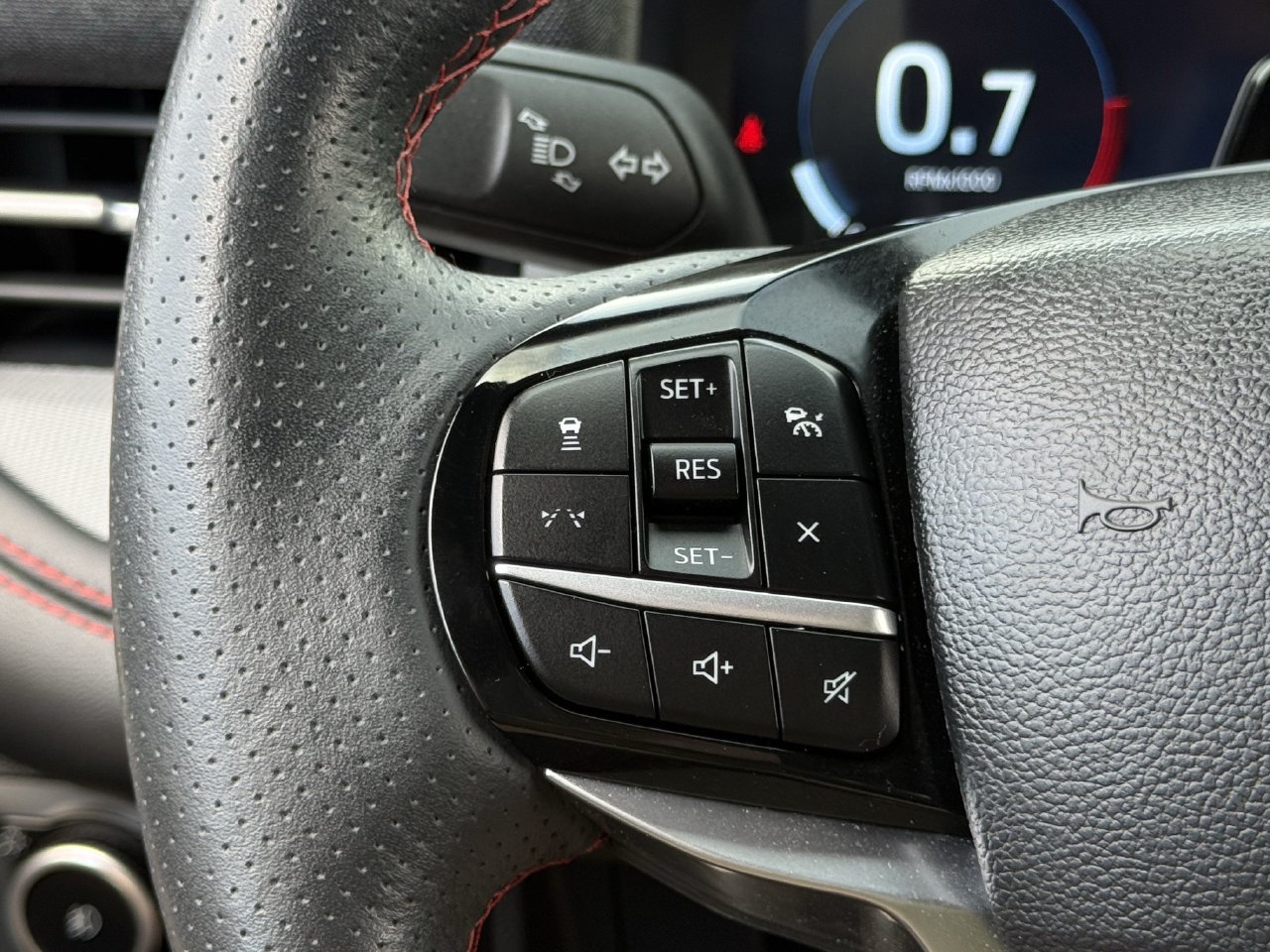 Certified 2025 Ford Explorer ST-Line RWD image 12