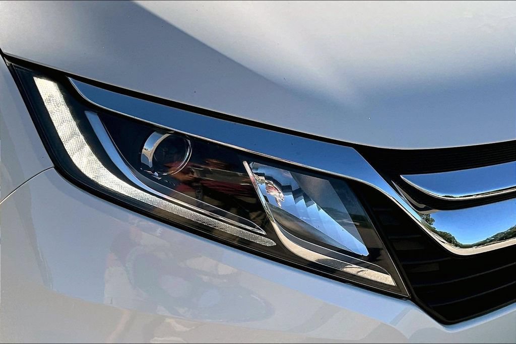 Used 2019 Honda Odyssey EX image 35