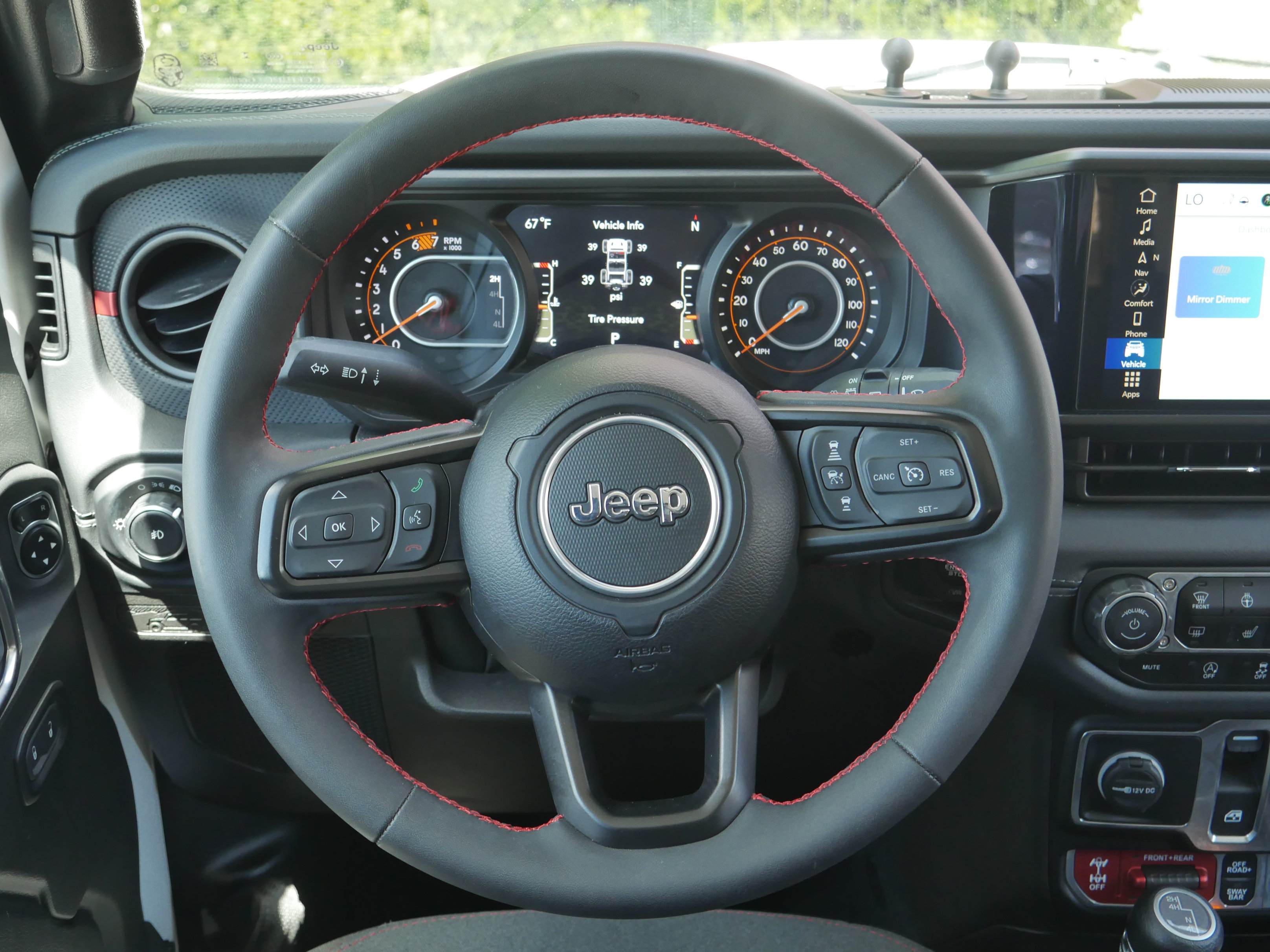 Used 2024 Jeep Wrangler Rubicon w/ Technology Group AWD/4WD image 6