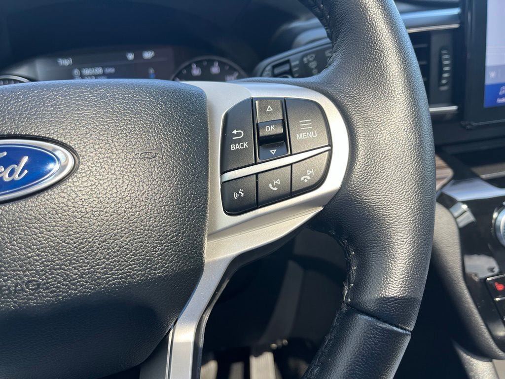 Certified 2021 Ford Explorer Limited w/ Hybrid Equipment Group 310A AWD/4WD image 30
