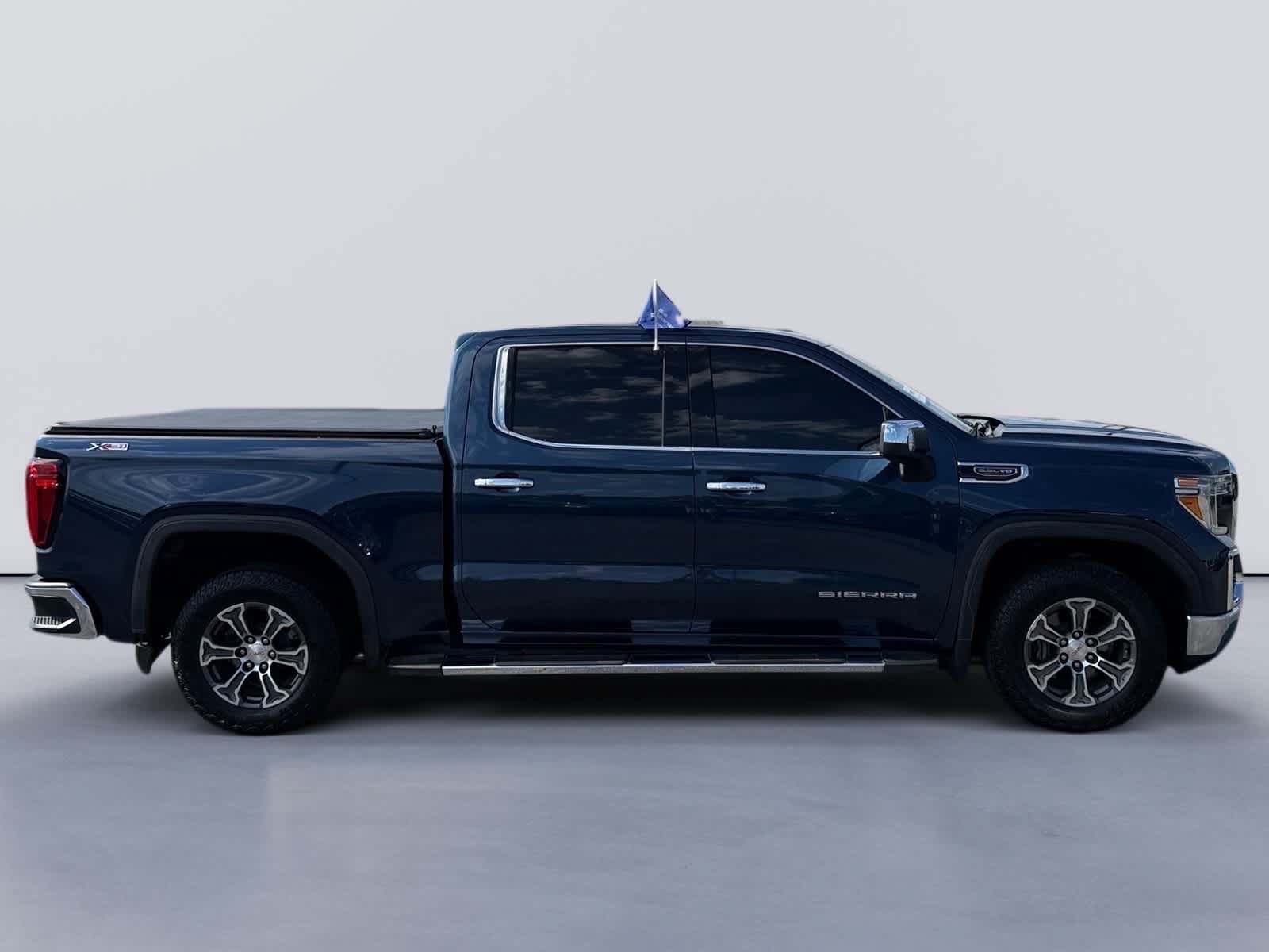 Used 2019 GMC Sierra 1500 SLT w/ X31 Off-Road Package AWD/4WD image 6