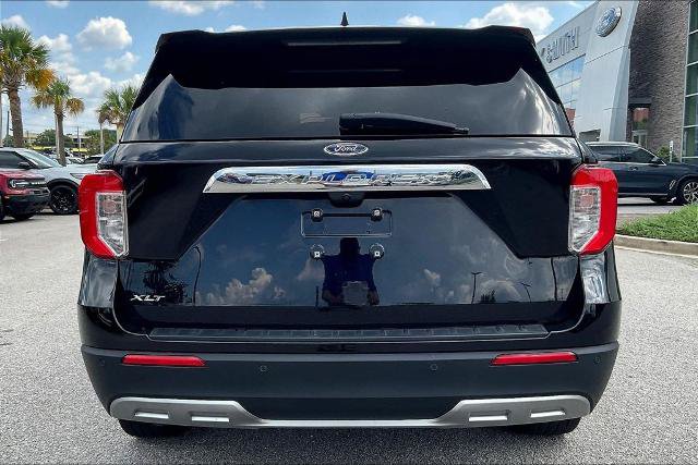 Certified 2024 Ford Explorer XLT w/ Equipment Group 202A RWD image 5