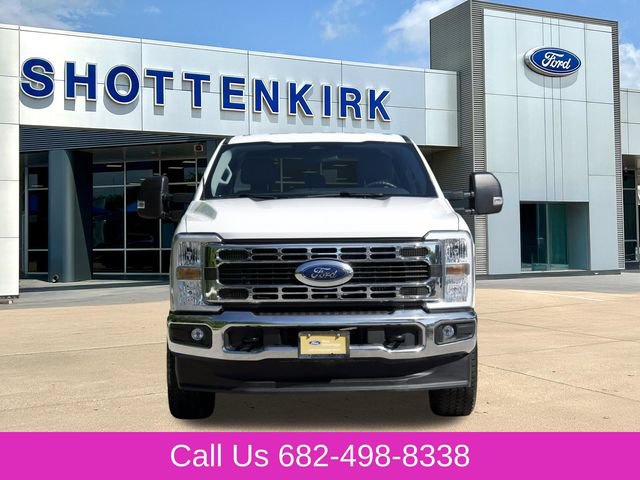 Certified 2025 Ford F250 XLT w/ FX4 Off-Road Package AWD/4WD image 2