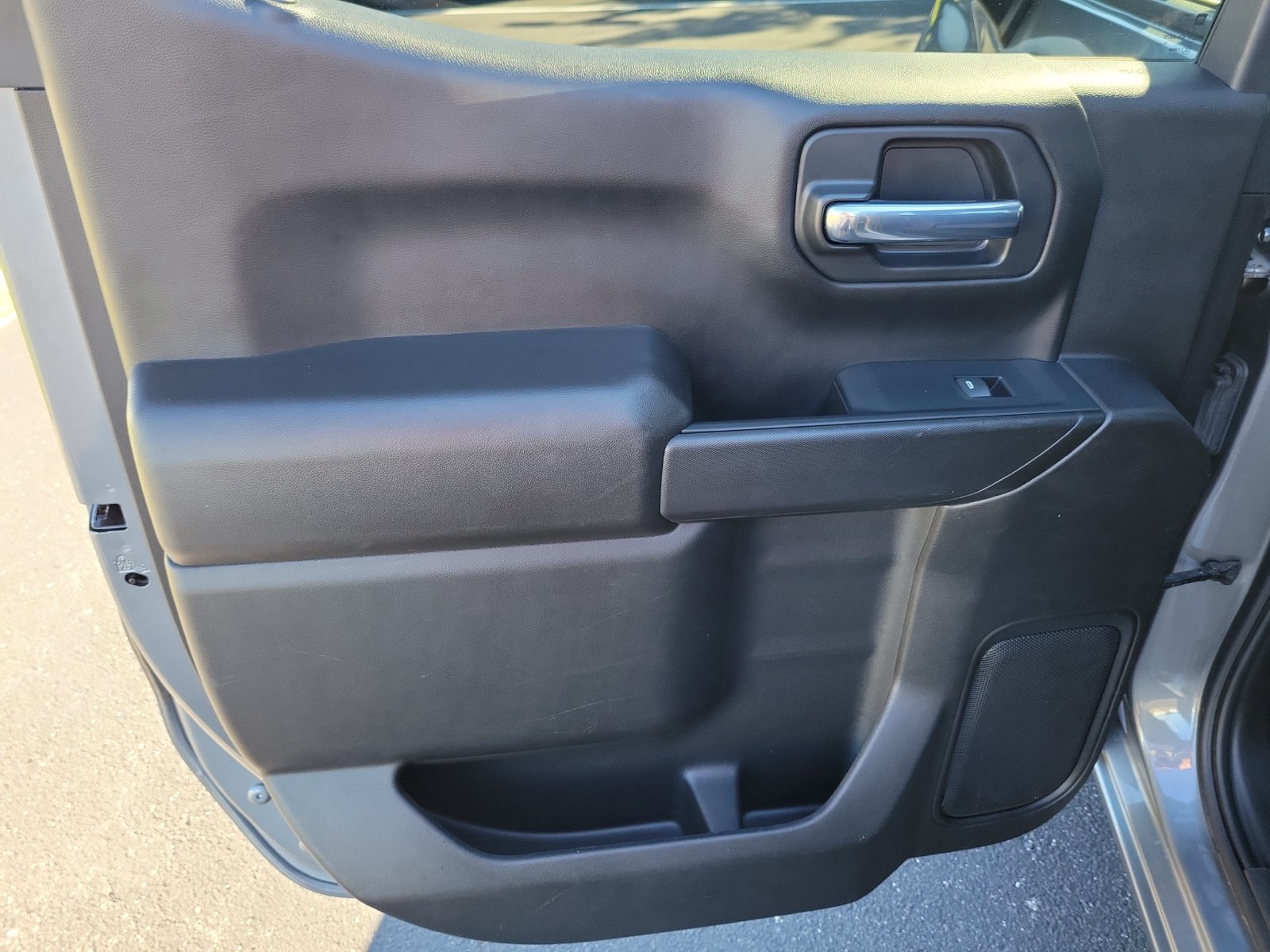 Used 2022 Chevrolet Silverado 1500 Custom RWD image 8