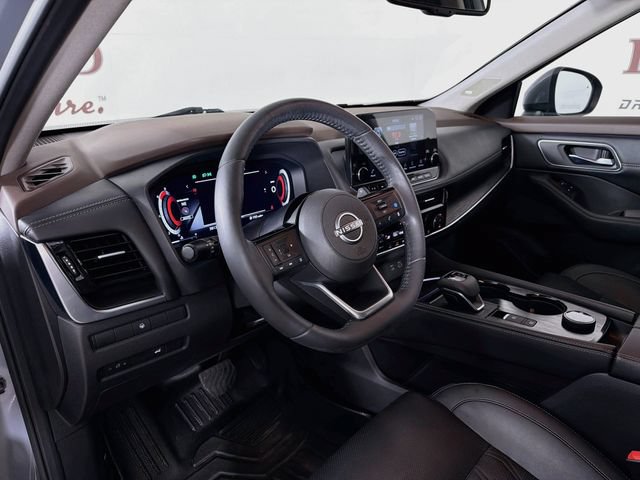 Used 2022 Nissan Rogue Platinum AWD/4WD image 11