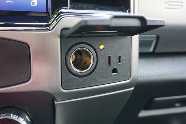 Certified 2022 Ford F350 Platinum w/ Tremor Off-Road Package AWD/4WD image 37