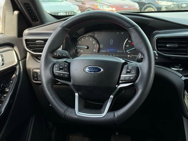 Certified 2024 Ford Explorer ST-Line w/ Class IV Trailer Tow Package image 8