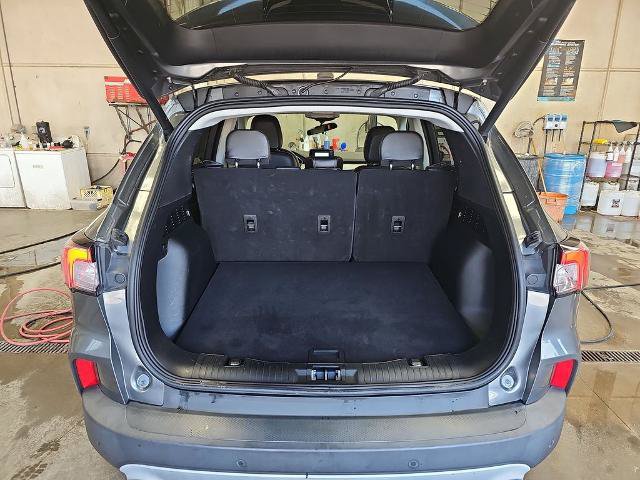 Certified 2022 Ford Escape SEL AWD/4WD image 12
