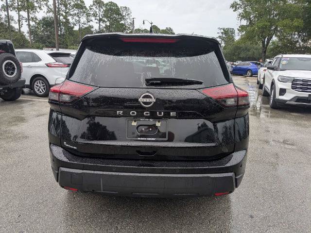 Used 2025 Nissan Rogue SV FWD image 5