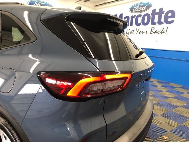 Certified 2025 Ford Escape ST-Line Elite image 9