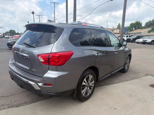 Used 2019 Nissan Pathfinder S AWD/4WD image 7