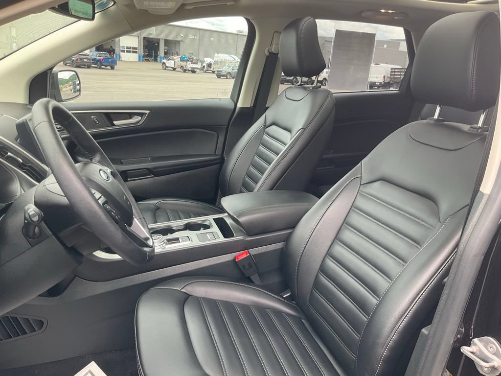 Certified 2022 Ford Edge SEL w/ Convenience Package AWD/4WD image 16