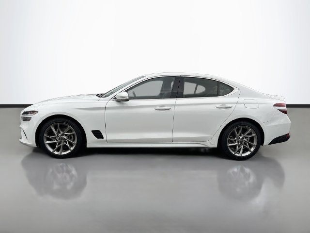 Used 2022 Genesis G70 2.0T RWD image 8
