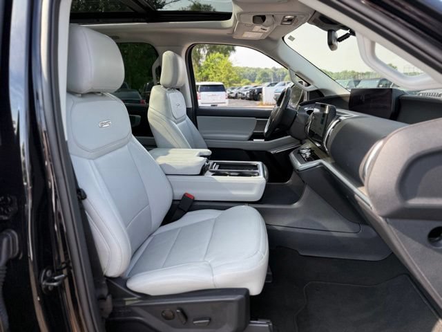Certified 2025 Ford Expedition Platinum AWD/4WD image 18