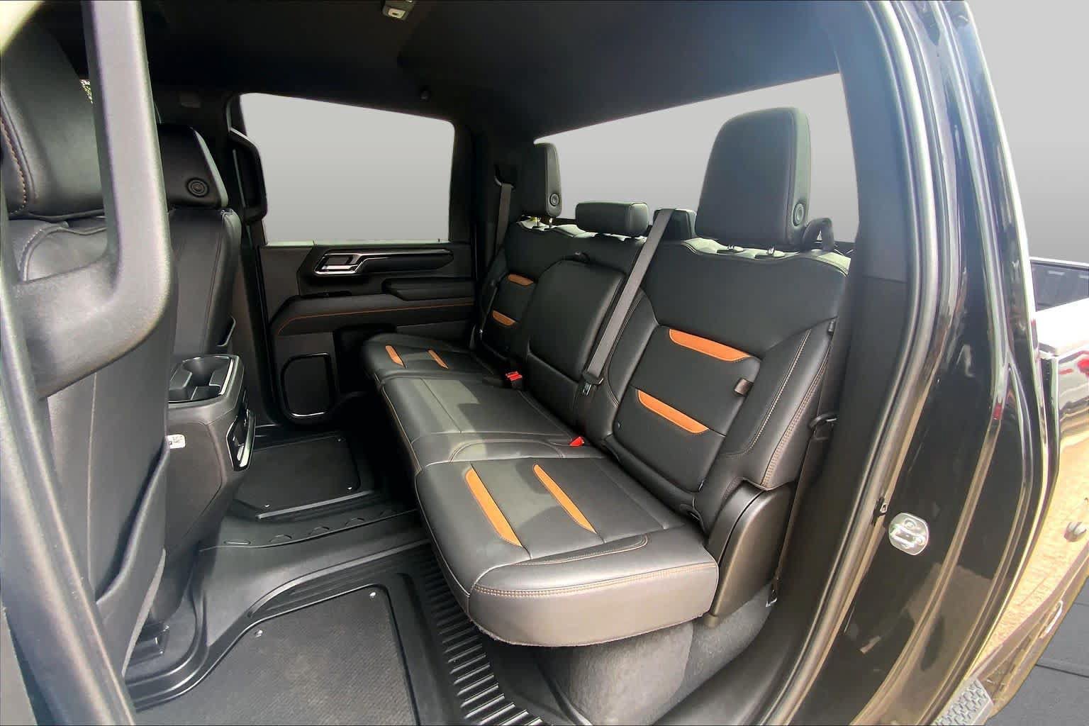 Used 2025 GMC Sierra 2500 AT4 AWD/4WD image 21