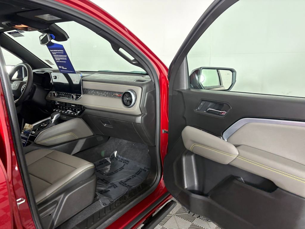 Used 2026 Chevrolet Colorado ZR2 w/ Technology Package image 35