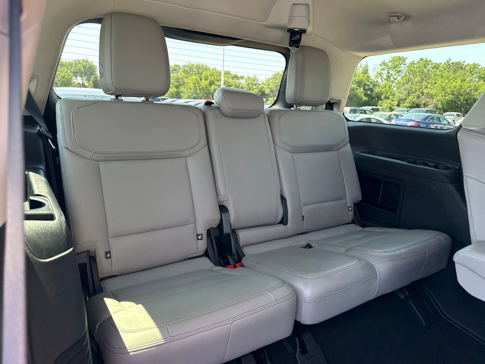 Certified 2025 Ford Expedition Active AWD/4WD image 43