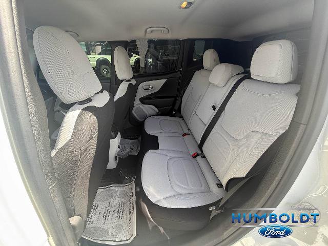 Used 2022 Jeep Renegade Latitude w/ Convenience Group image 22